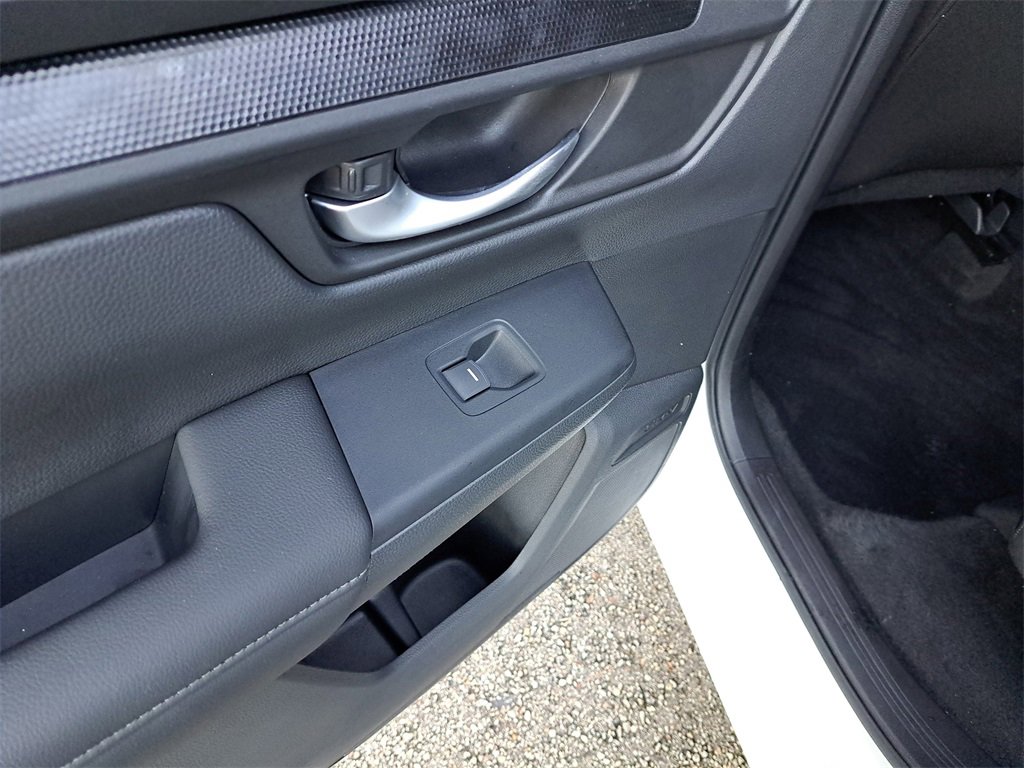 Used 2024 Honda CR-V LX image 12