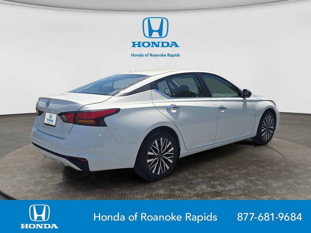 Used 2025 Nissan Altima 2.5 SV FWD image 5