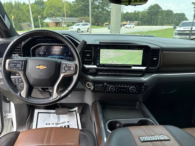 Used 2024 Chevrolet Silverado 2500 High Country w/ Technology Package AWD/4WD image 24