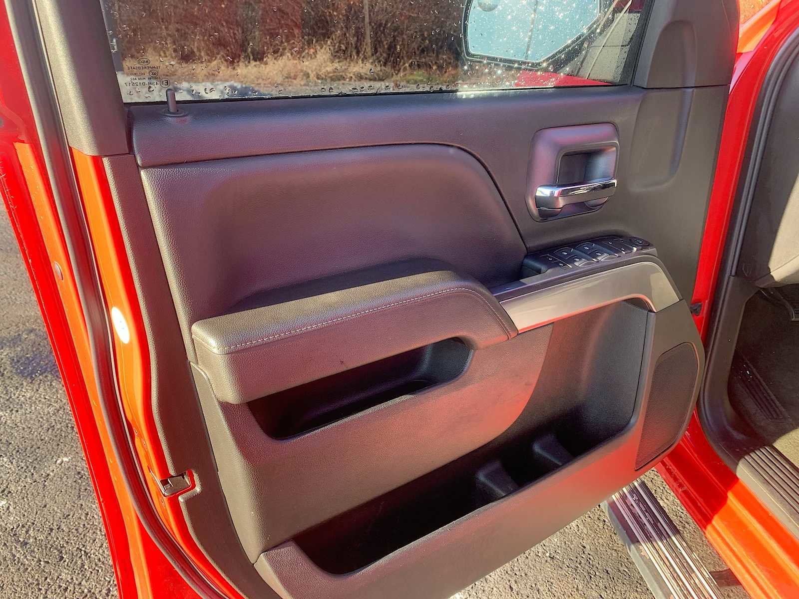 Used 2018 Chevrolet Silverado 1500 LT w/ All Star Edition image 19