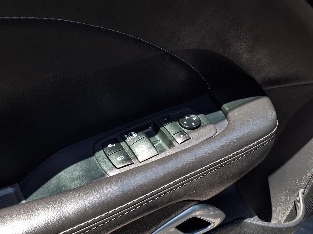 Used 2019 Dodge Challenger GT w/ Plus Package RWD image 12