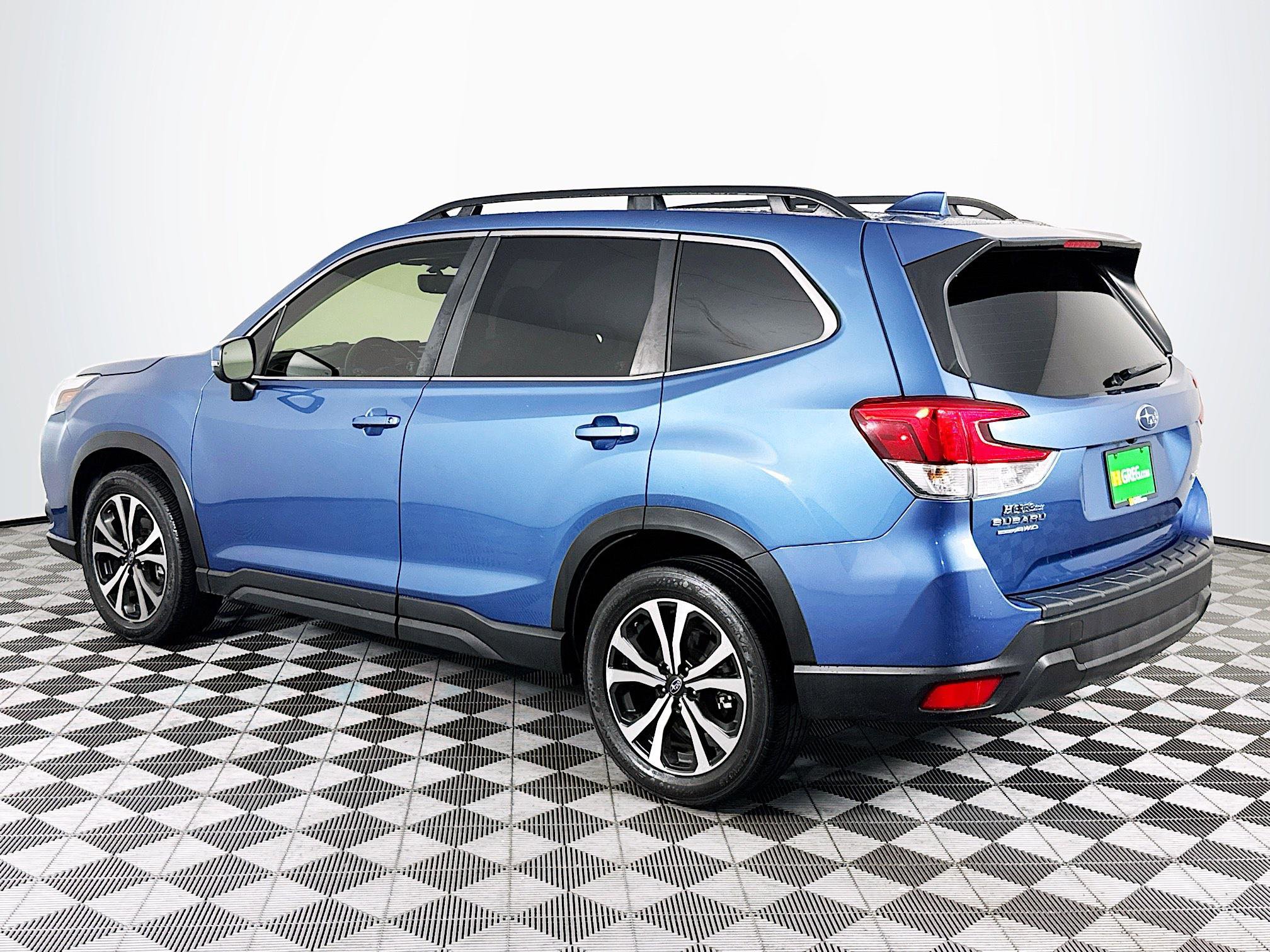 Used 2023 Subaru Forester Limited w/ Popular Package #2 AWD/4WD image 6