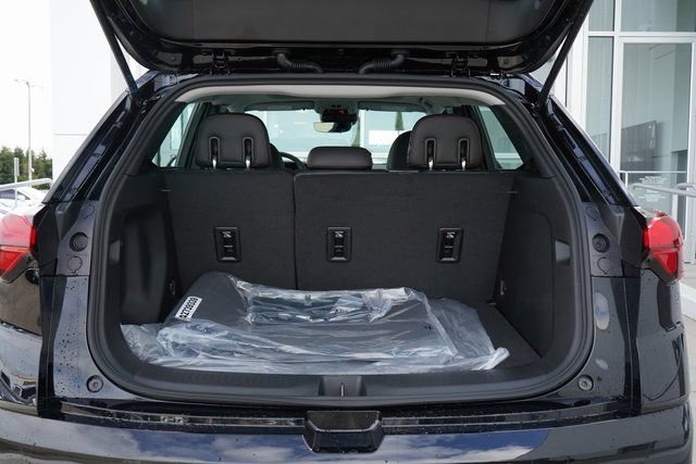New 2027 Chevrolet Bolt RS w/ Technology Package FWD image 8