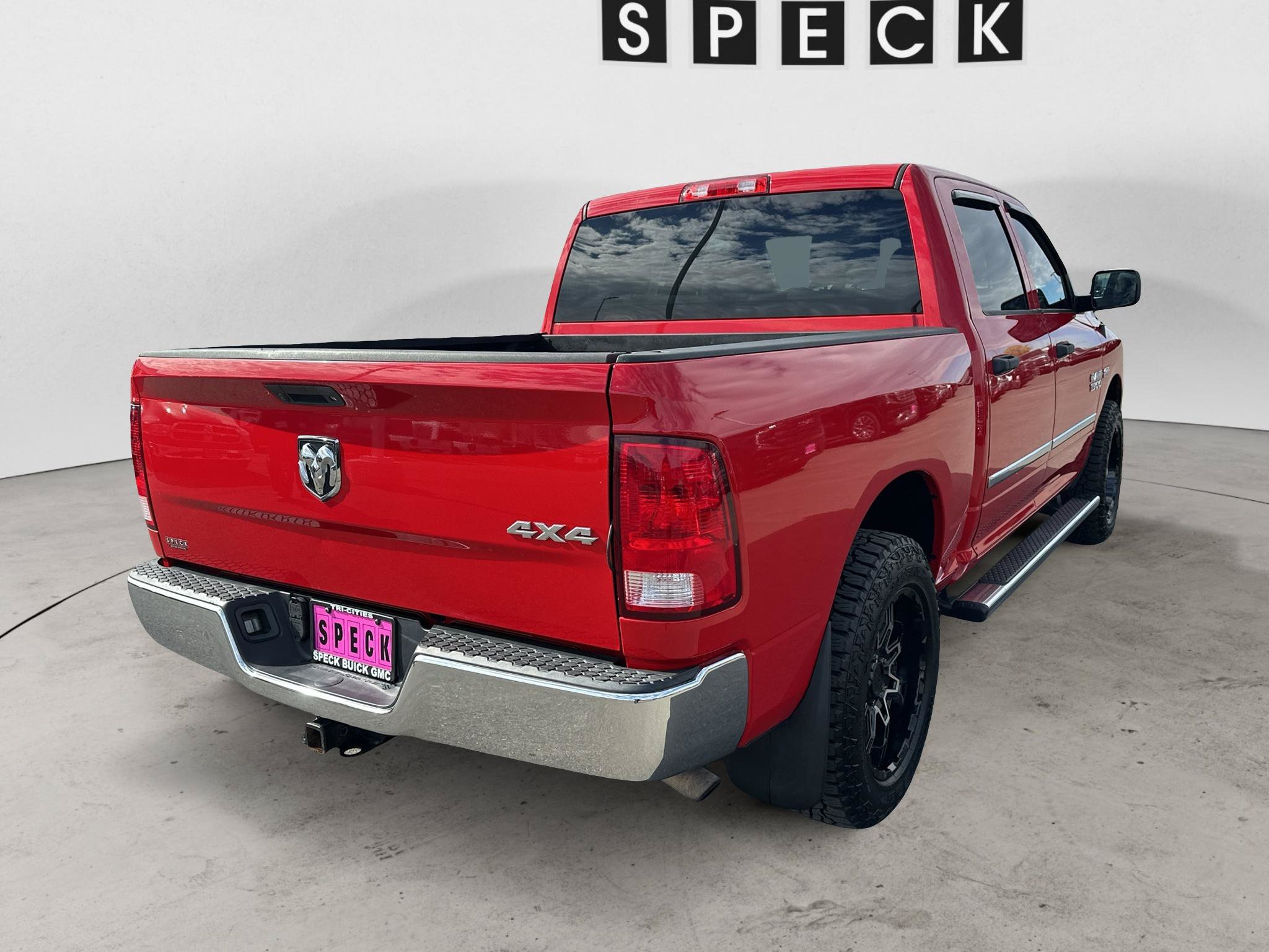 Used 2017 RAM 1500 ST w/ SXT Appearance Group AWD/4WD image 6