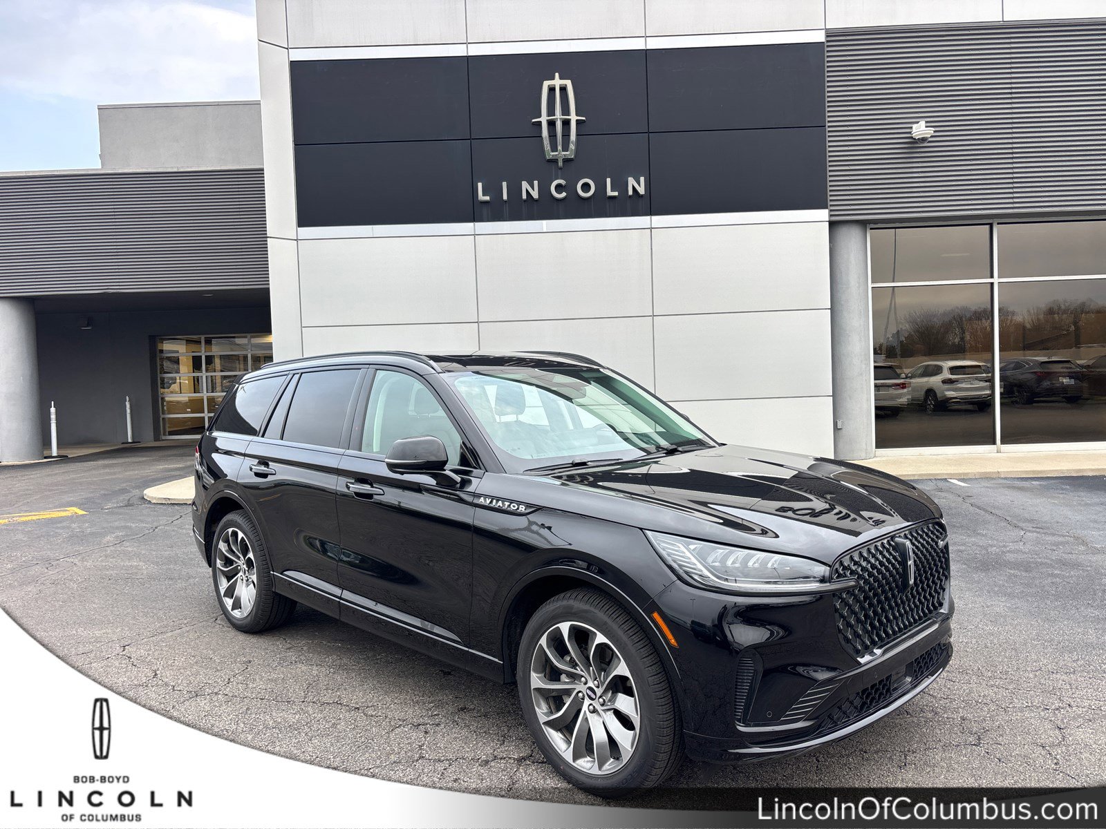 New 2026 Lincoln Aviator AWD w/ Jet Appearance Package