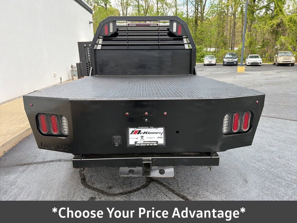 Used 2024 Chevrolet Silverado 2500 LT w/ Convenience Package image 6