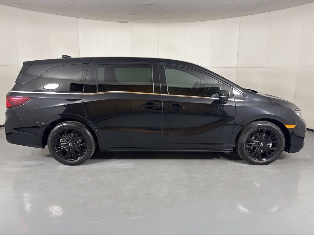 Used 2025 Honda Odyssey Sport-L image 9