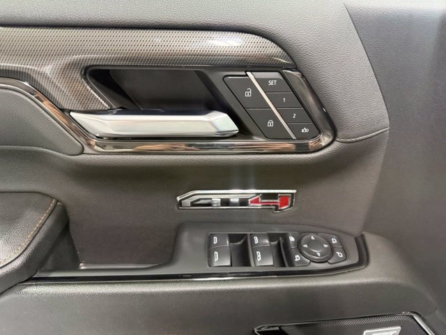 Used 2024 GMC Sierra 1500 AT4 w/ Technology Package AWD/4WD image 17