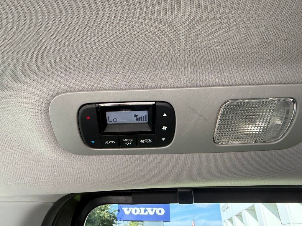 Used 2018 Honda Odyssey Touring image 11