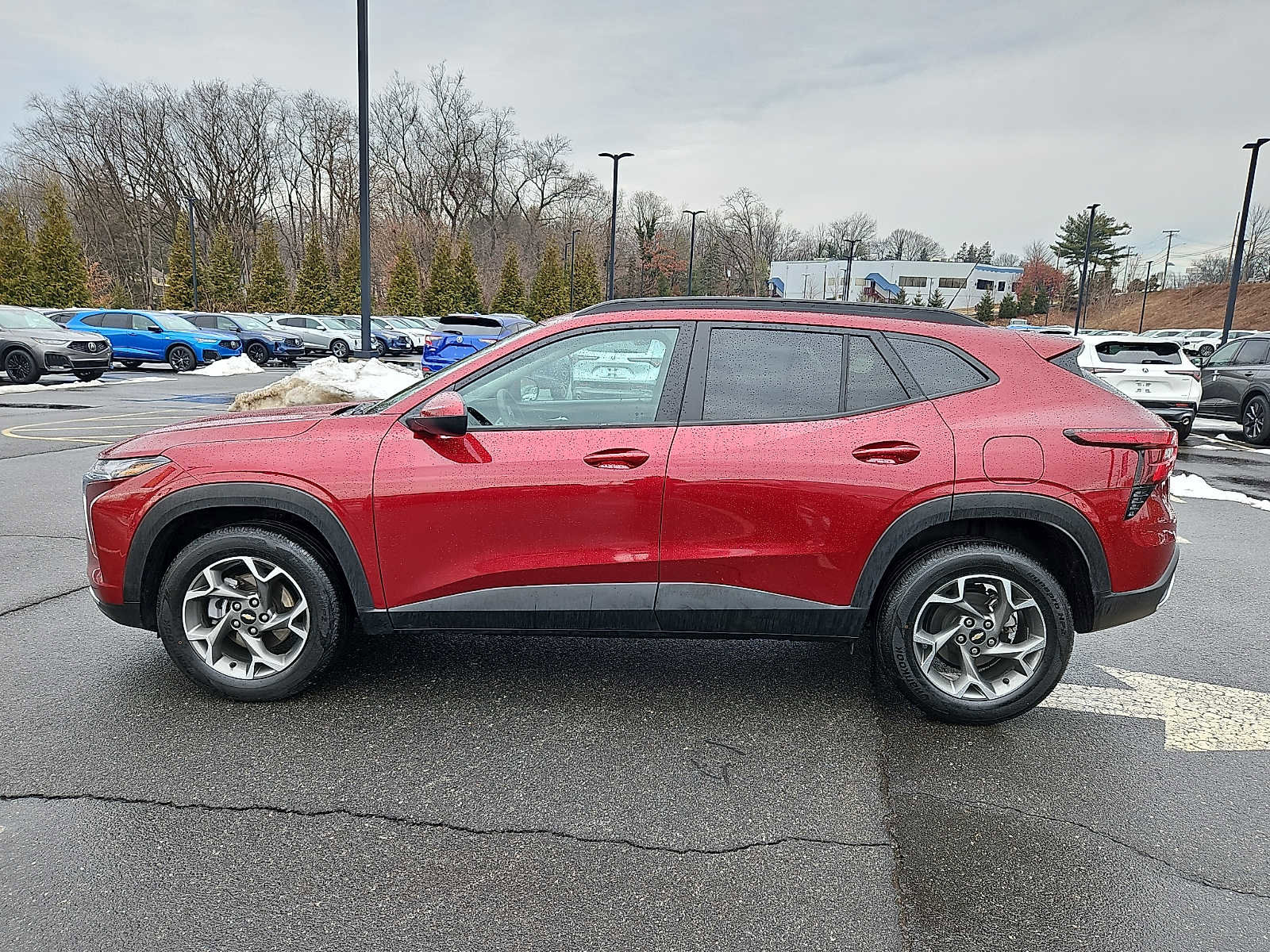 Used 2025 Chevrolet Trax LT image 4