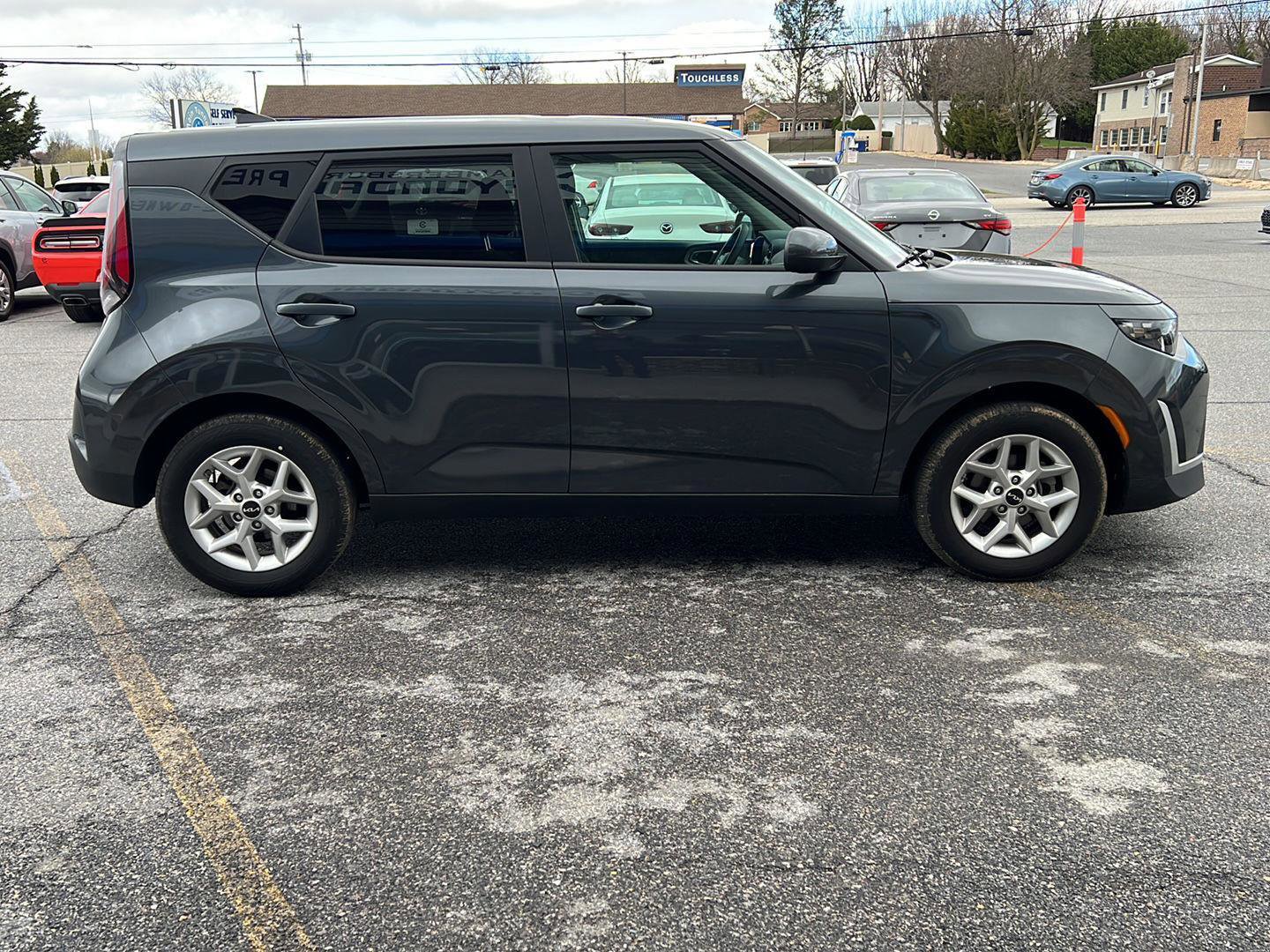 Used 2025 Kia Soul LX w/ LX Technology Package image 6