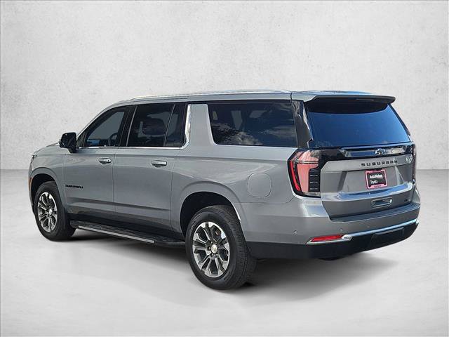 Used 2026 Chevrolet Suburban LT w/ Comfort Package AWD/4WD image 9