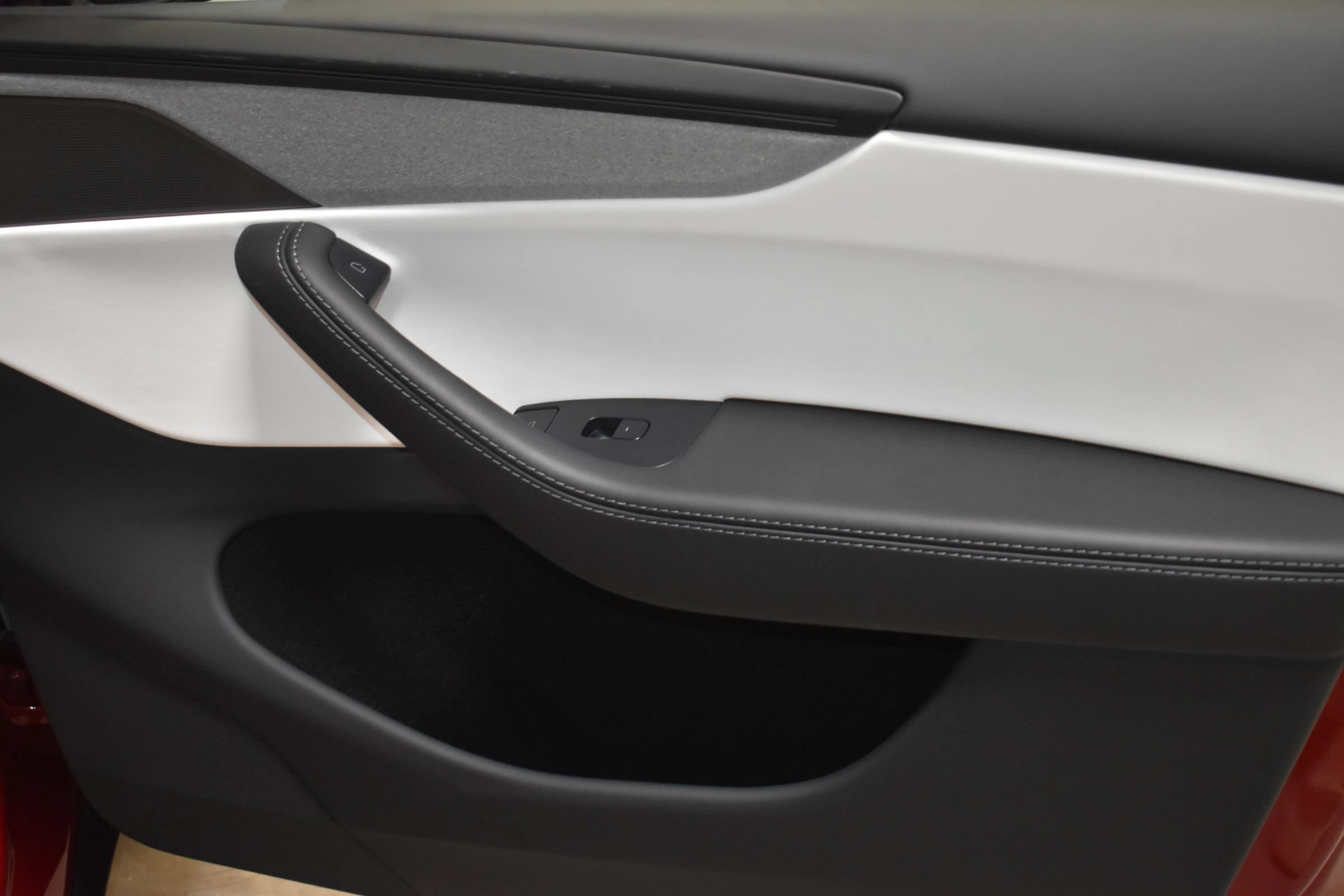 Used 2026 Tesla Model Y Long Range RWD image 19