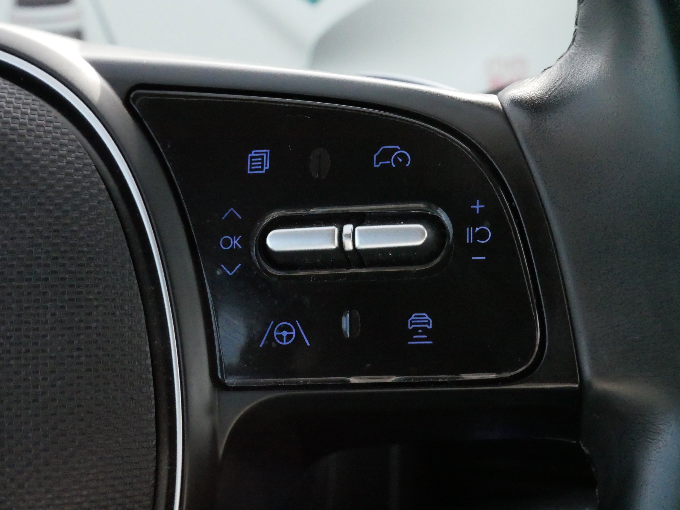 Used 2023 Hyundai Ioniq 5 SE image 25