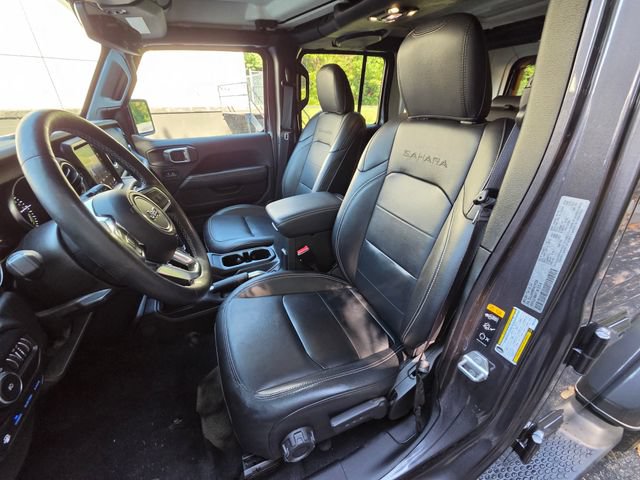 Used 2022 Jeep Wrangler Unlimited Sahara w/ Cold Weather Group AWD/4WD image 15