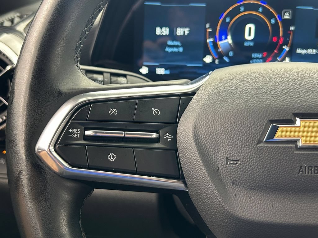 Used 2025 Chevrolet Equinox LT FWD image 31