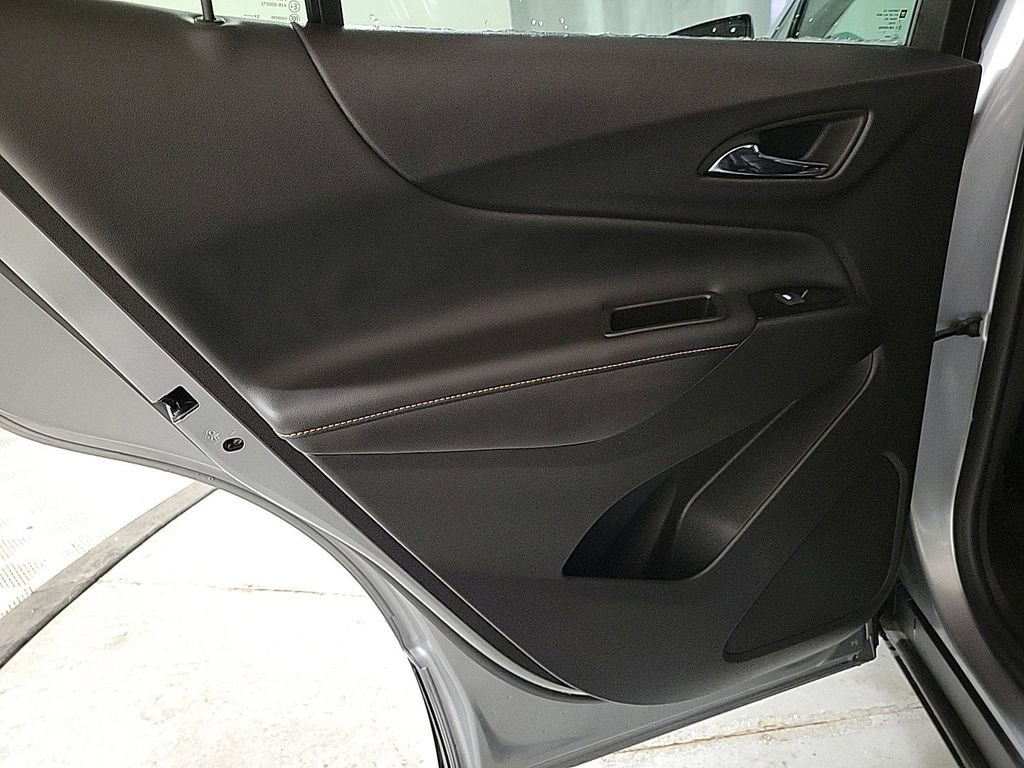 Used 2024 Chevrolet Equinox Premier image 22