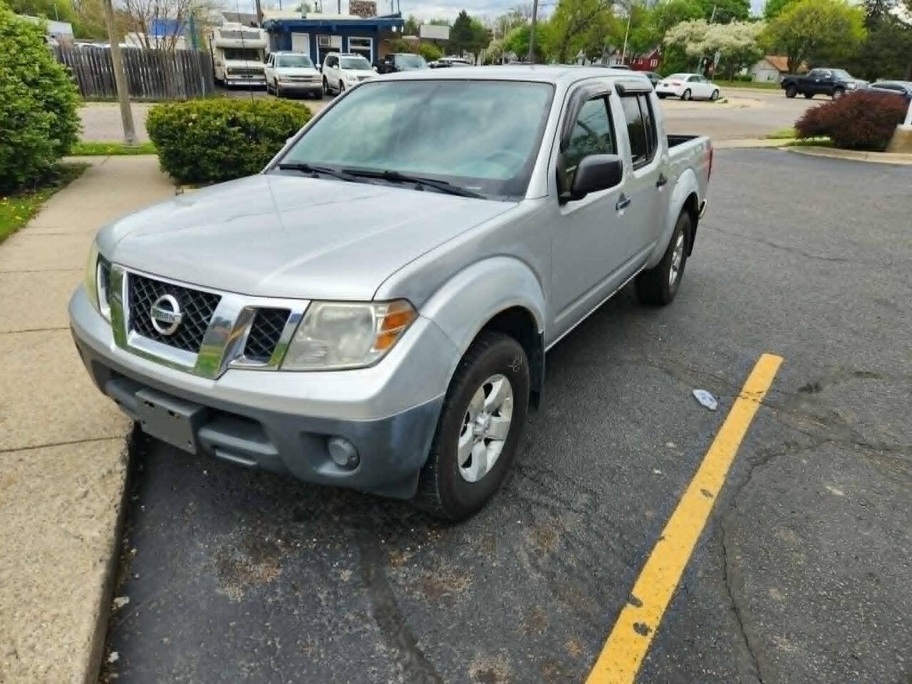 Used 2011 Nissan Frontier S AWD/4WD image 8
