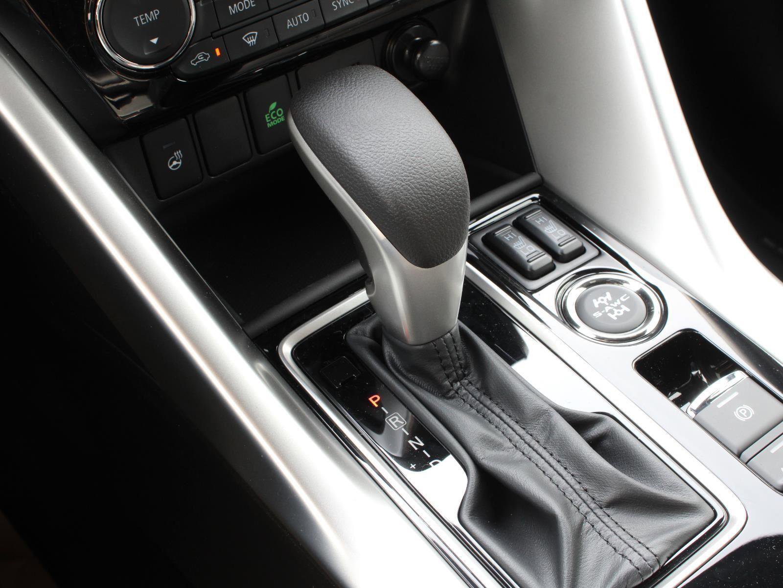 New 2025 Mitsubishi Eclipse Cross SEL image 24