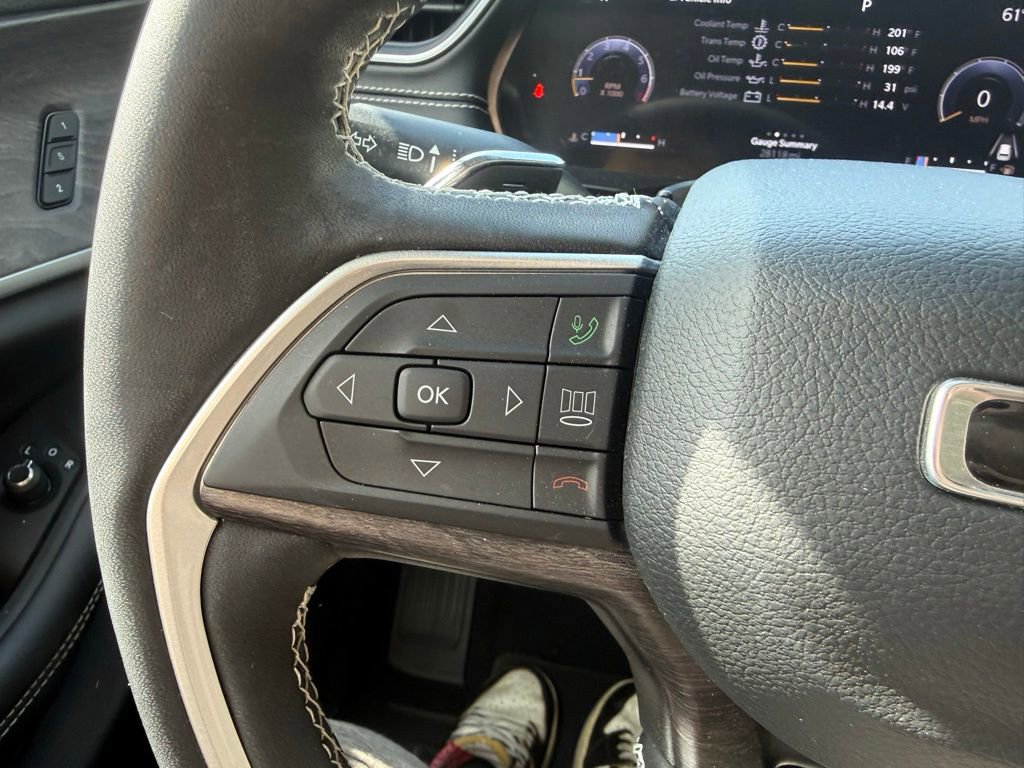 Used 2023 Jeep Grand Cherokee L Limited AWD/4WD image 16