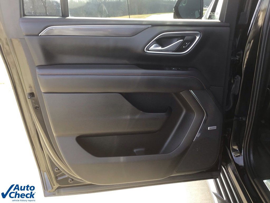 Used 2021 Chevrolet Suburban RST w/ Luxury Package image 14