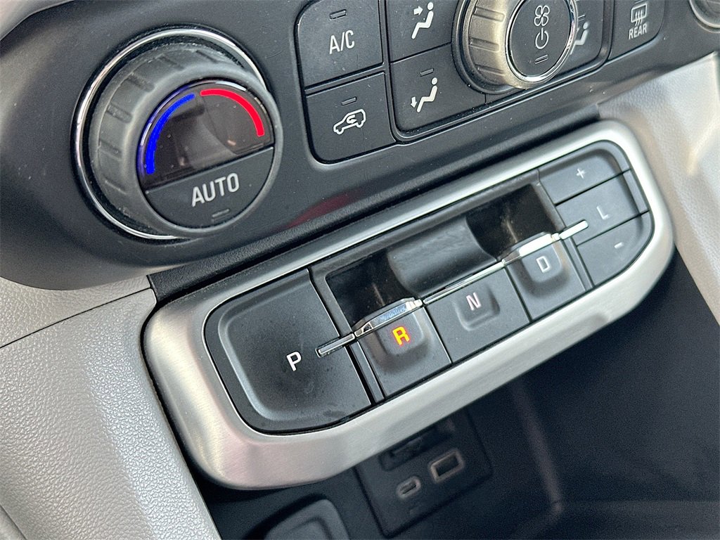 Used 2020 GMC Acadia SLT w/ Premium Package image 22