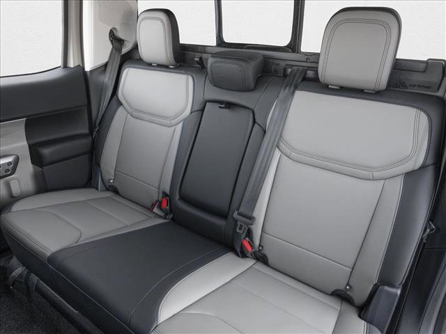 New 2026 Ford Maverick Lariat image 9