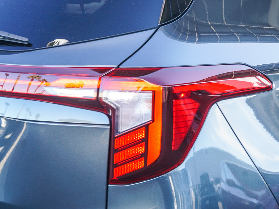 Certified 2024 Kia Seltos S FWD image 8