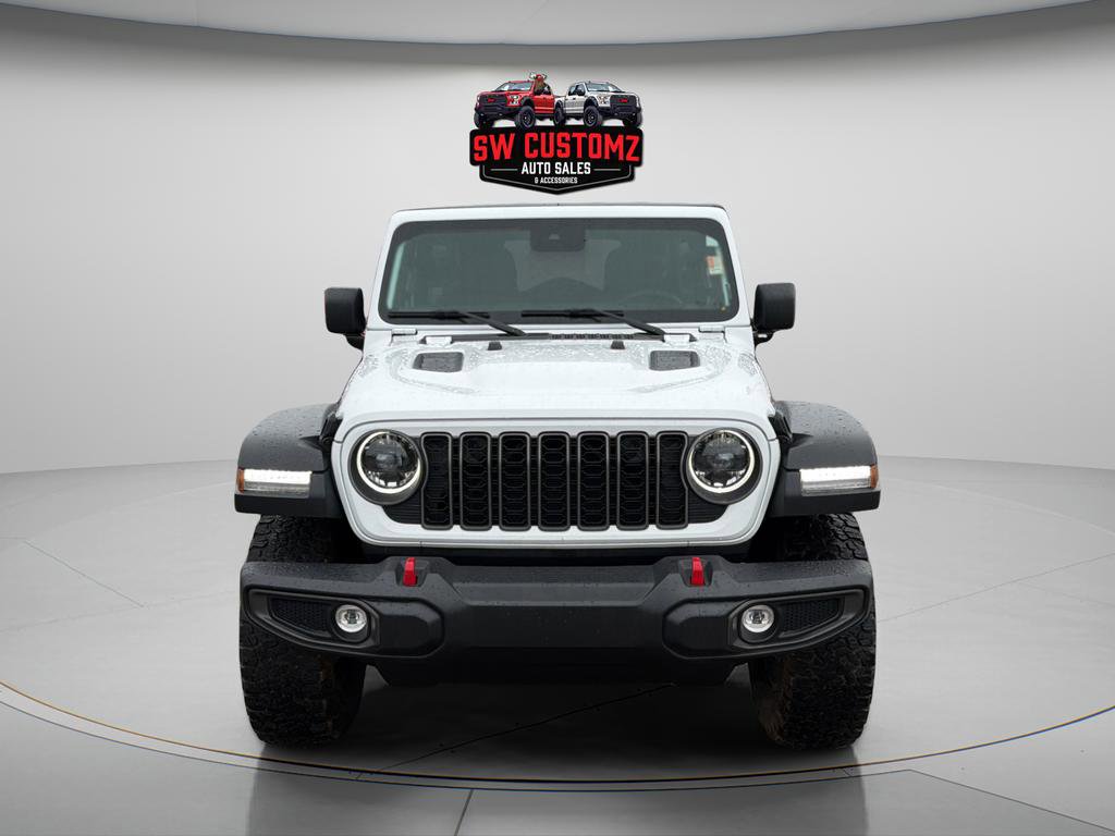 Used 2025 Jeep Wrangler Unlimited Rubicon AWD/4WD image 2