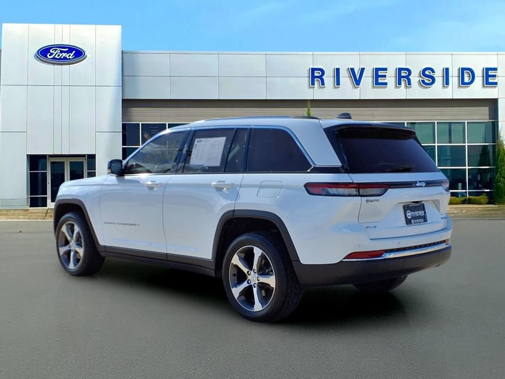 Used 2023 Jeep Grand Cherokee Limited w/ Trailer Tow Prep Group (B) image 5