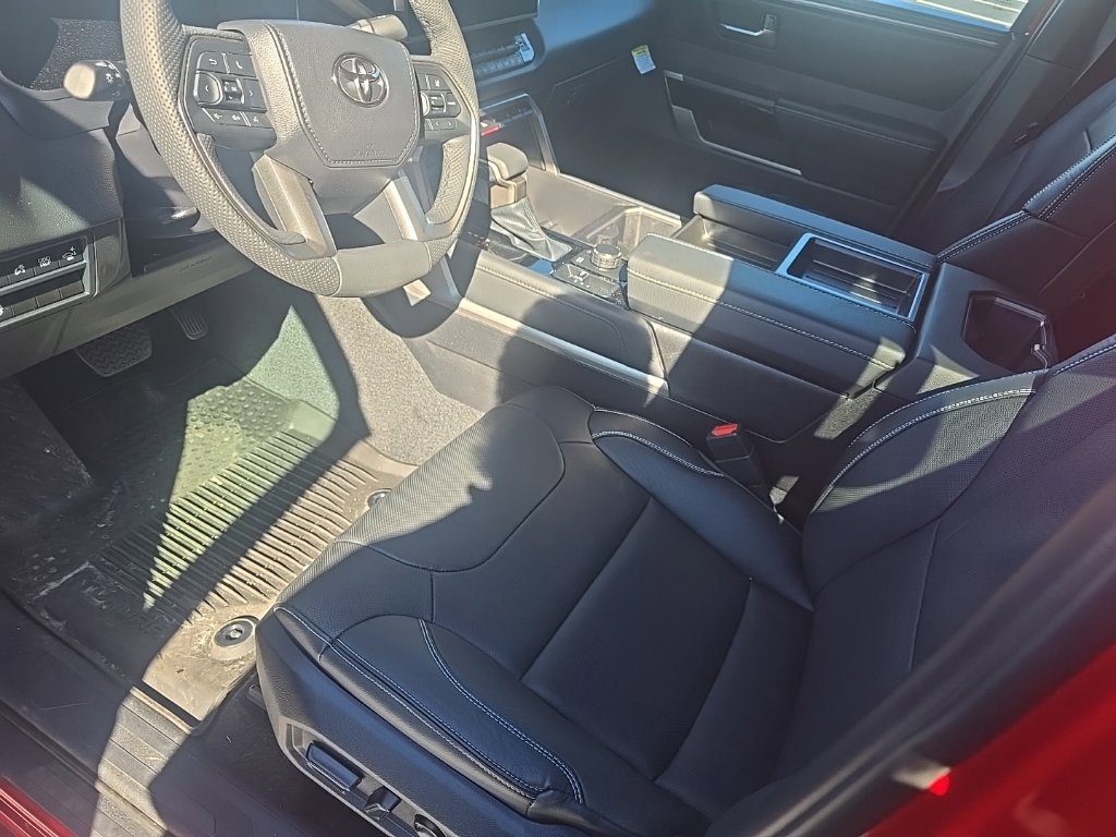 Used 2026 Toyota Tundra Limited AWD/4WD image 12