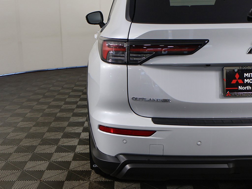 New 2025 Mitsubishi Outlander Trail Edition image 18