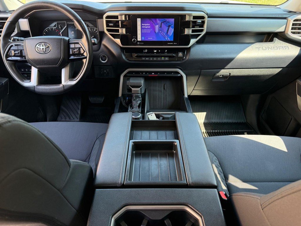 Used 2022 Toyota Tundra SR5 w/ SR5 Convenience Package AWD/4WD image 9