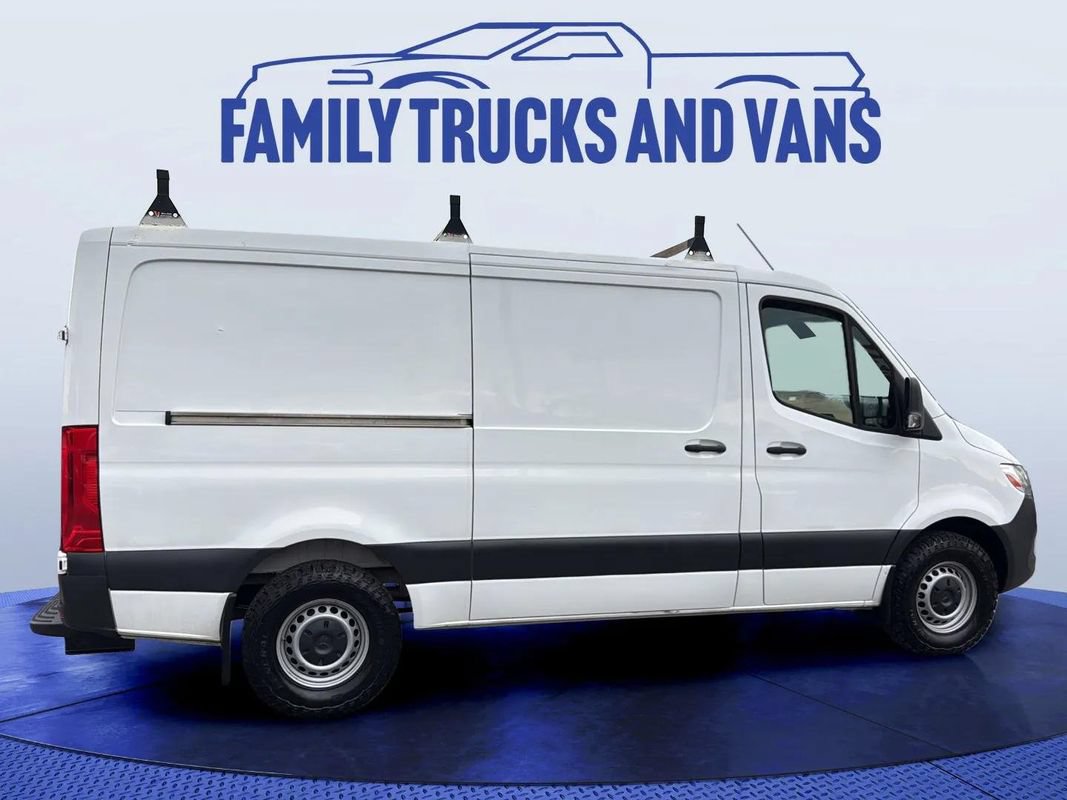 Used 2021 Mercedes-Benz Sprinter 2500 image 6