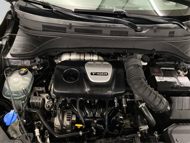 Used 2018 Hyundai Kona Limited AWD/4WD image 13