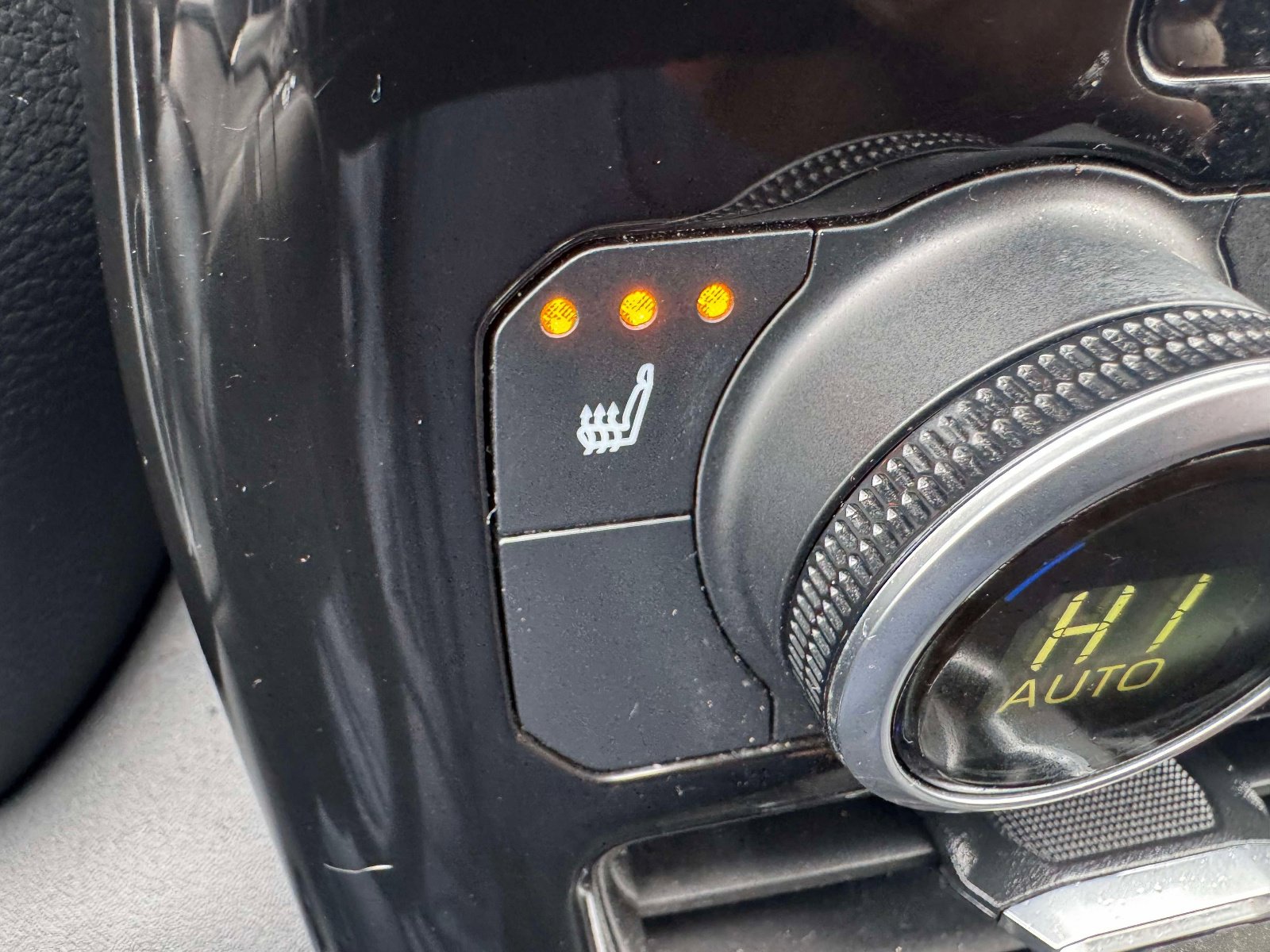 Used 2022 Toyota Highlander XLE image 29