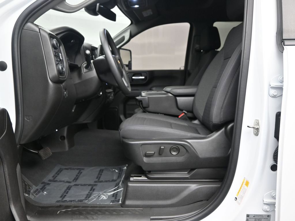 Used 2024 Chevrolet Silverado 2500 Custom w/ Custom Value Package AWD/4WD image 12
