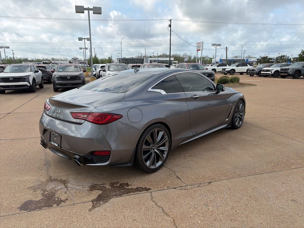 Used 2018 INFINITI Q60 Red Sport 400 w/ Sensory Package 3.0T Sport image 4