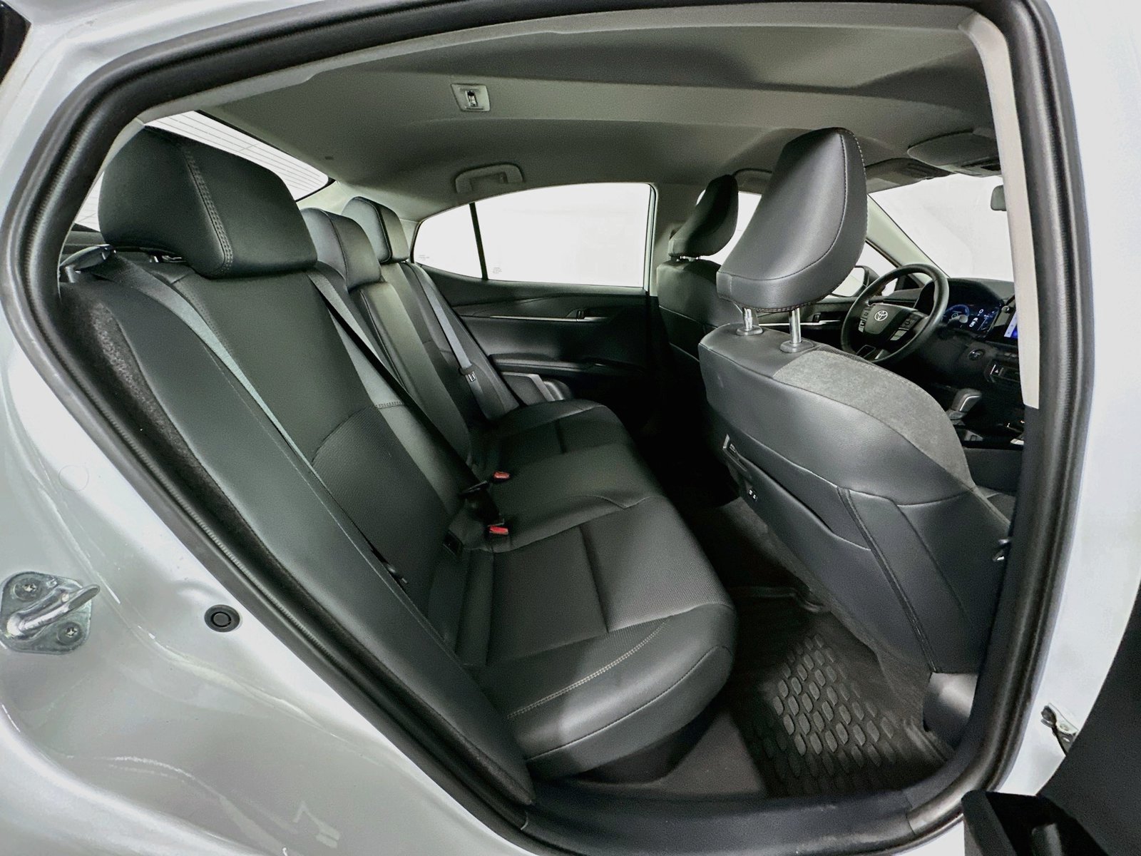 Certified 2025 Toyota Camry XLE AWD/4WD image 27