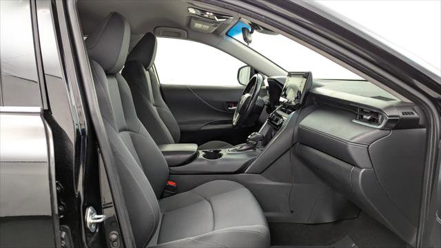 Used 2021 Toyota Venza LE image 22