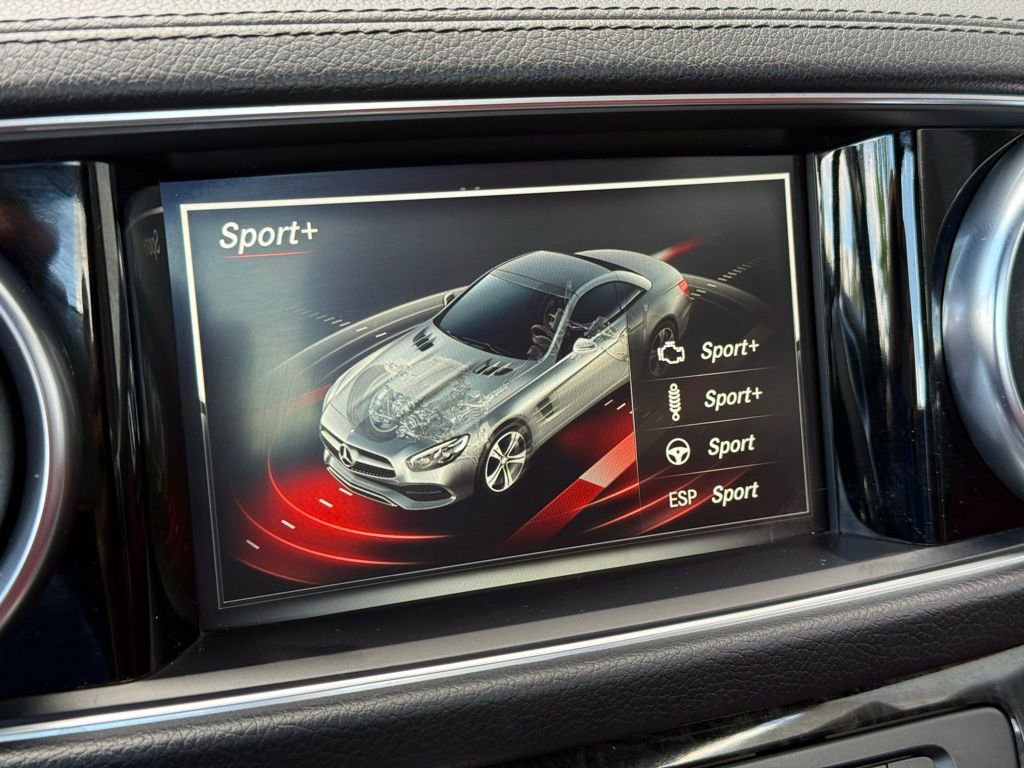 Used 2017 Mercedes-Benz SL 550 image 6