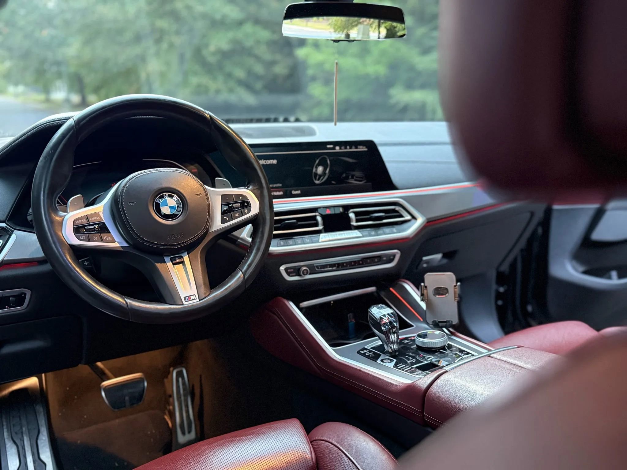 Used 2021 BMW X6 xDrive40i w/ Executive Package AWD/4WD image 17