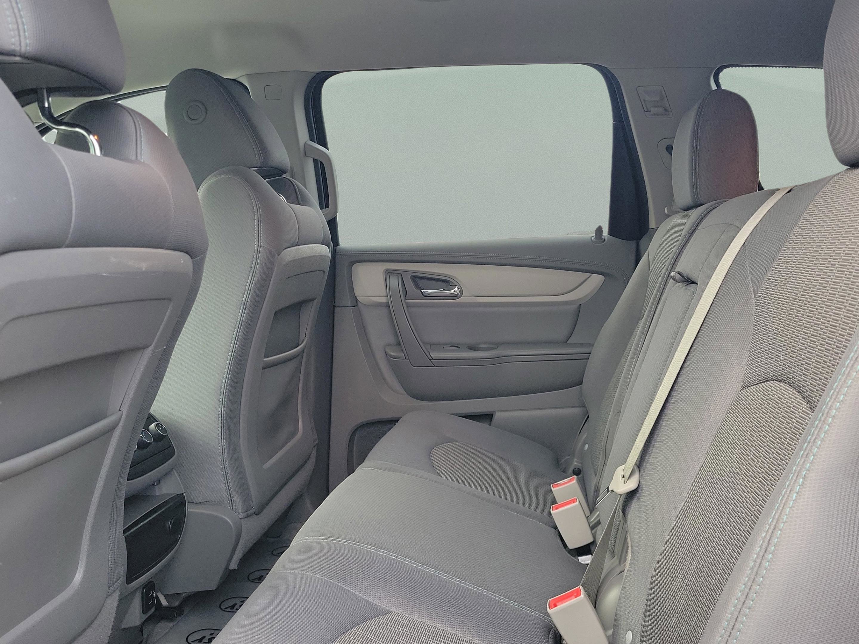 Used 2017 Chevrolet Traverse LS image 5