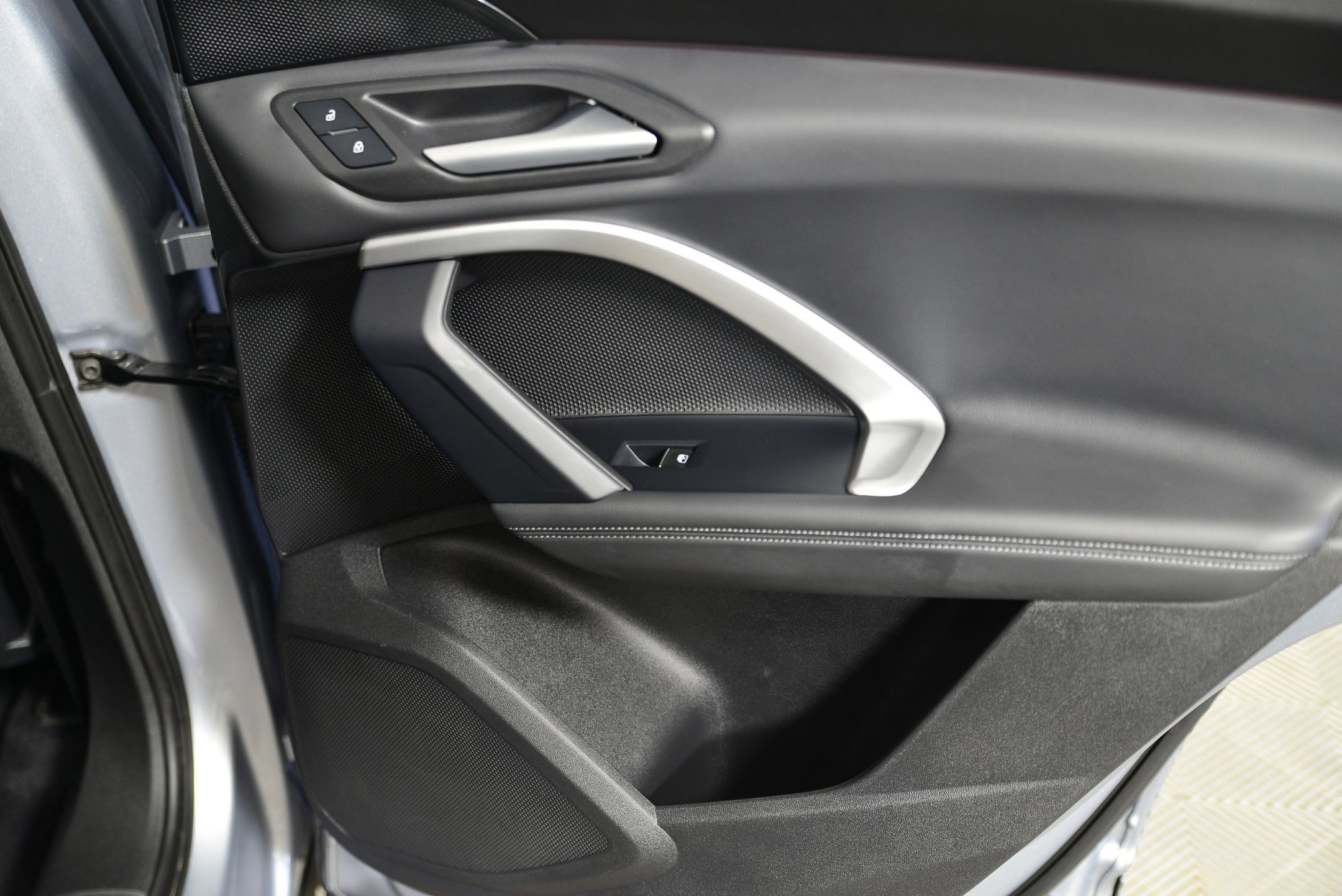 Used 2025 Audi Q5 Premium w/ Convenience Package image 21