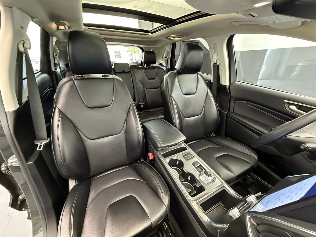 Used 2022 Ford Edge Titanium AWD/4WD image 57