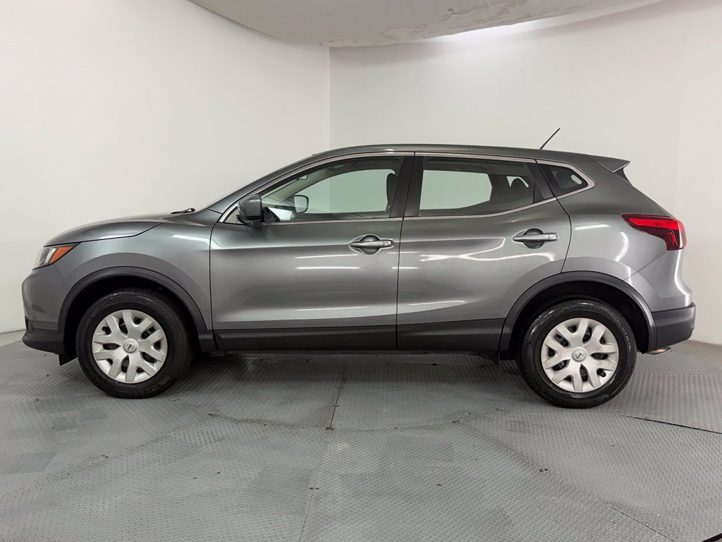 Used 2018 Nissan Rogue Sport S FWD image 4