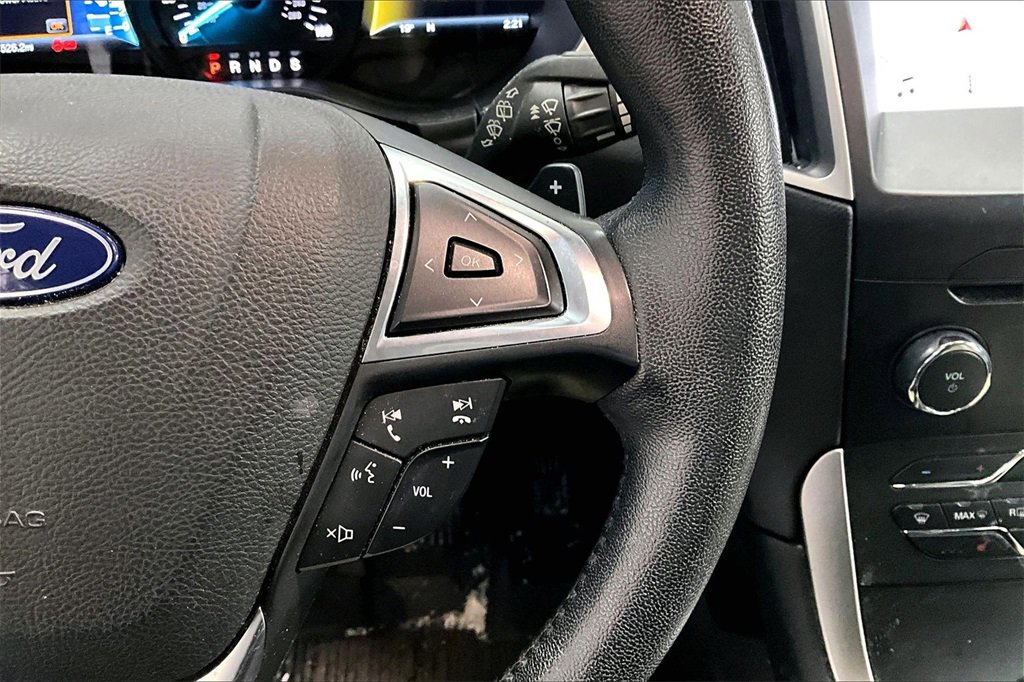 Used 2018 Ford Edge SEL w/ Equipment Group 201A image 18
