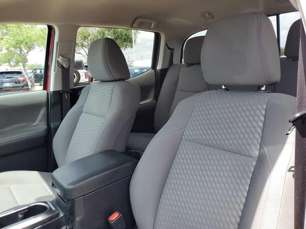 Used 2023 Toyota Tacoma SR5 RWD image 13