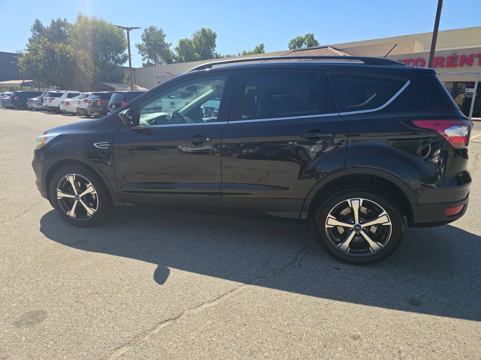 Used 2018 Ford Escape SEL FWD image 8