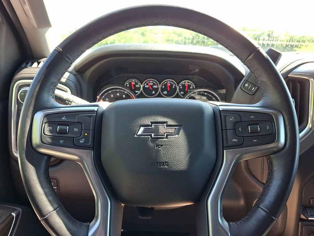 Used 2022 Chevrolet Silverado 1500 RST AWD/4WD image 18